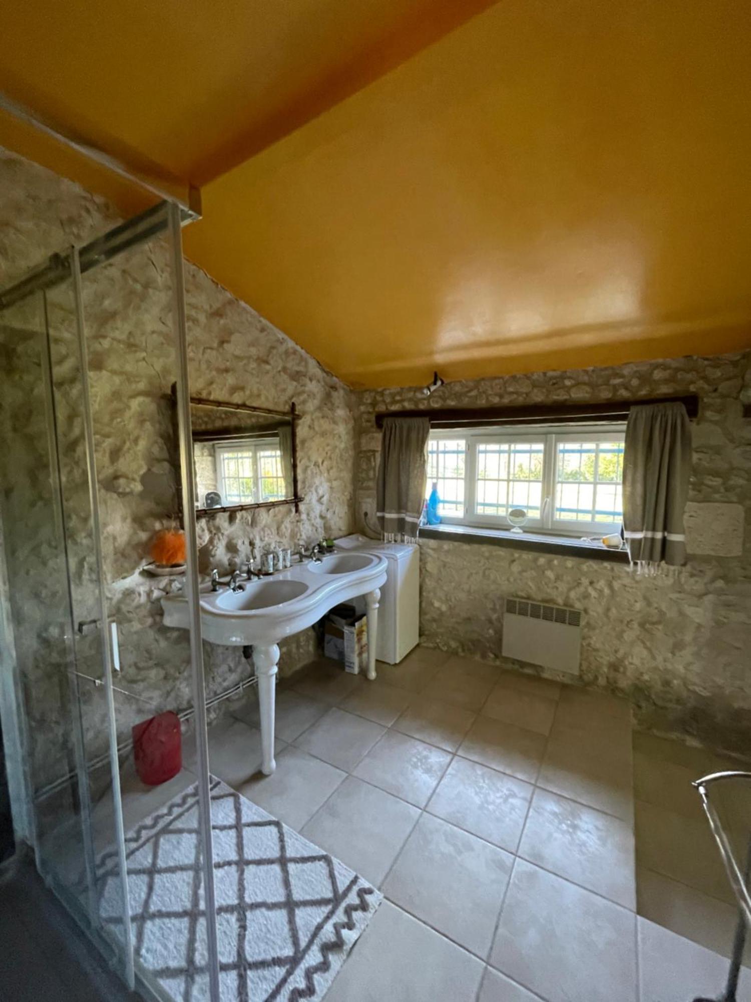 Chez Magitte Une Chambre A Louer Bardenac Exterior photo